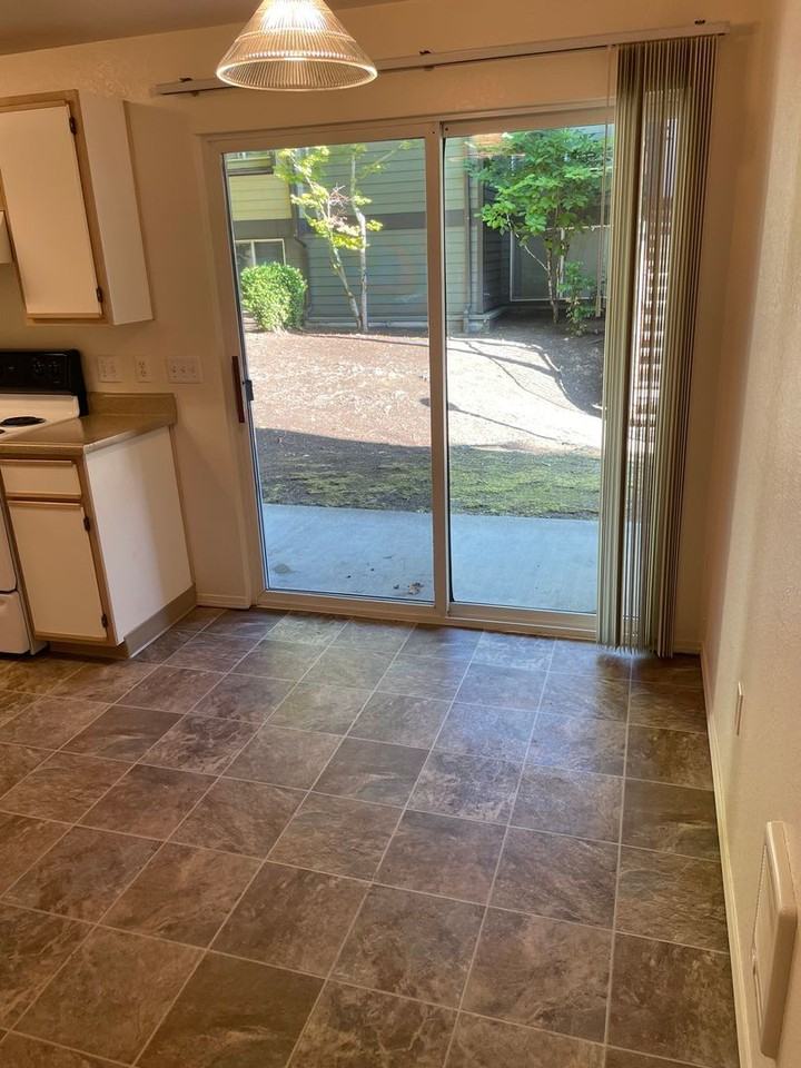 Bonita Court - Photo 4 of 50