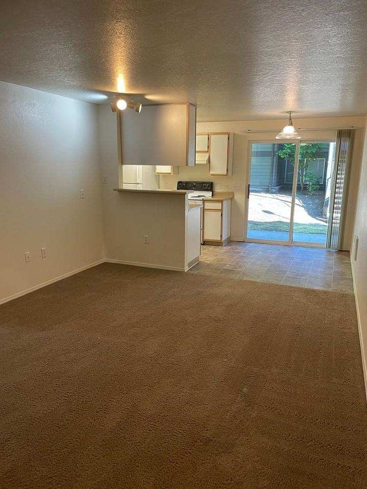 Bonita Court - Photo 5 of 50