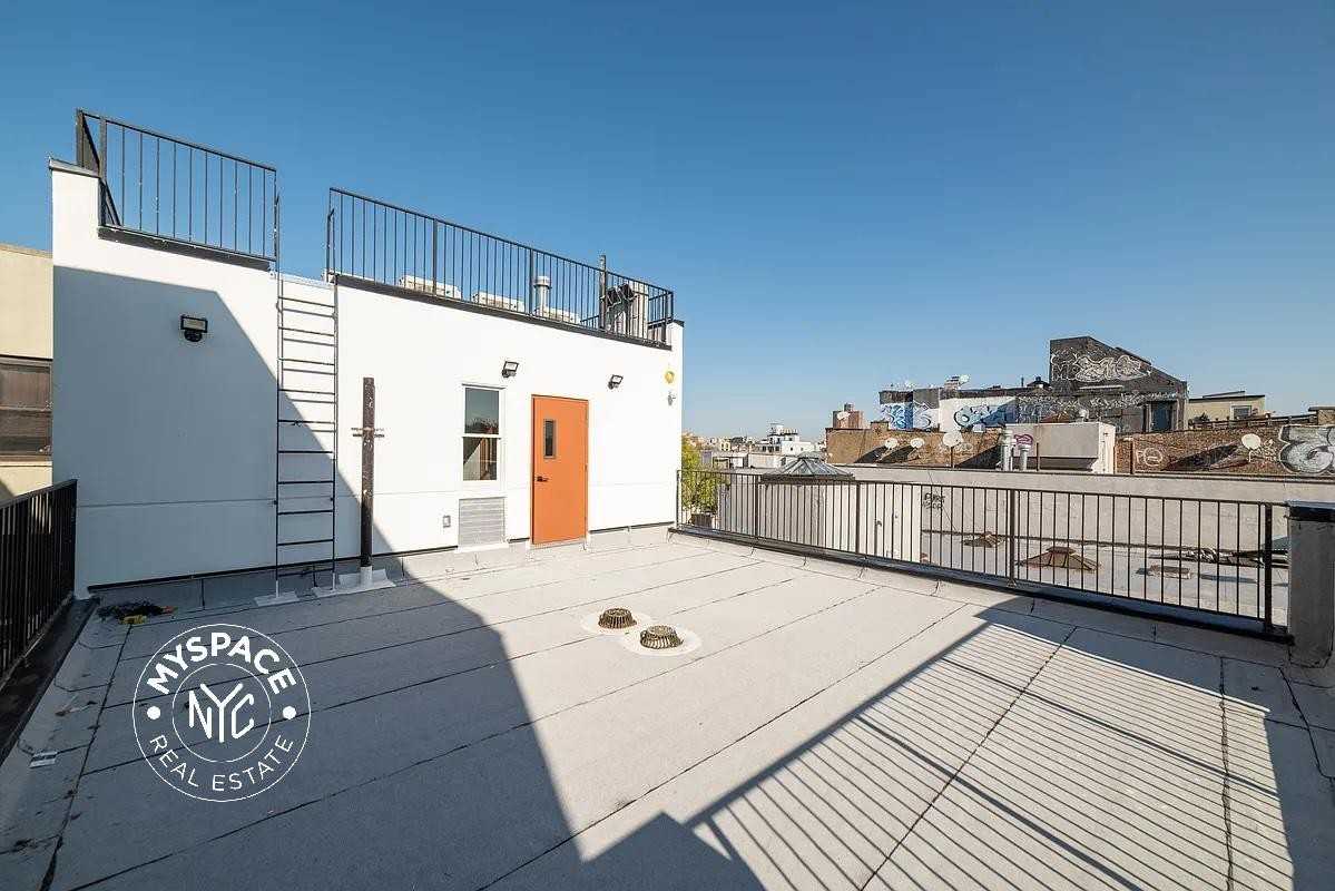 727 Dekalb Ave #4B - Photo 5 of 6