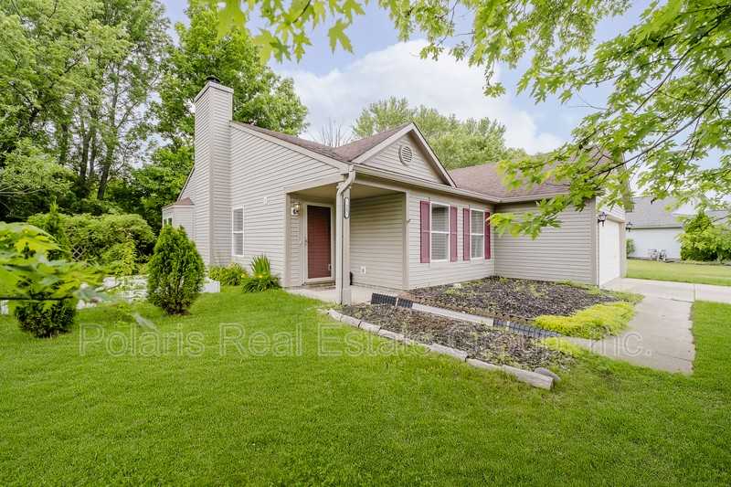 21 Wyndham Dr - Photo 2 of 28