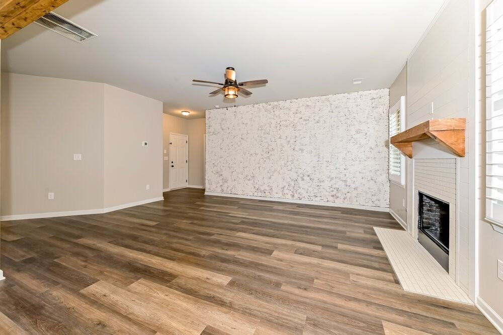 272 Villa Grande Dr - Photo 5 of 17