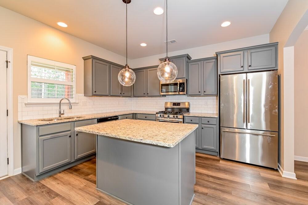 272 Villa Grande Dr - Photo 7 of 17
