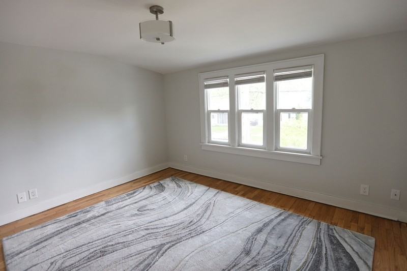 1009 1/2 Colfax Ave - Photo 3 of 8