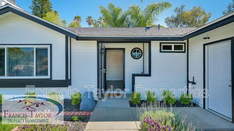 5288 Leon St - Photo 2 of 30