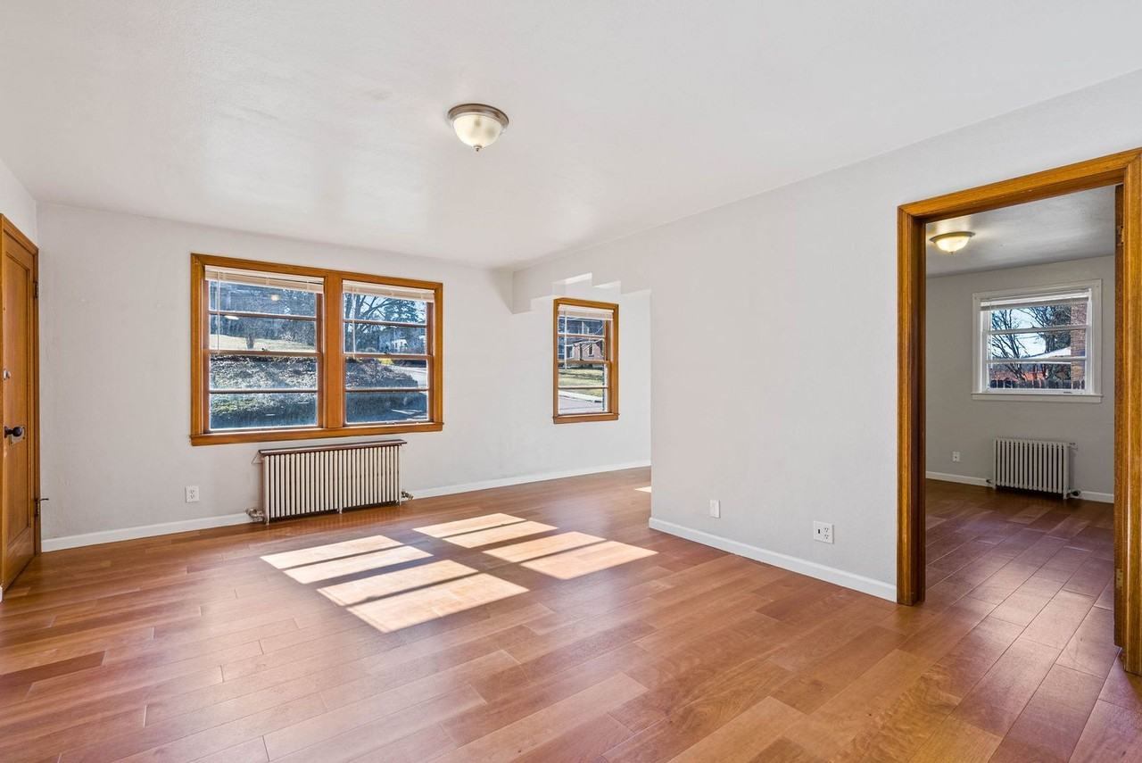 The Wilshire - Photo 2 of 9