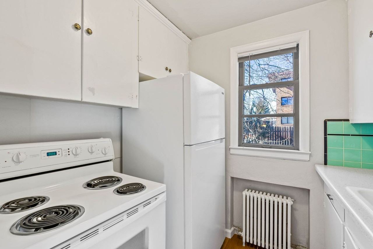 The Wilshire - Photo 3 of 9