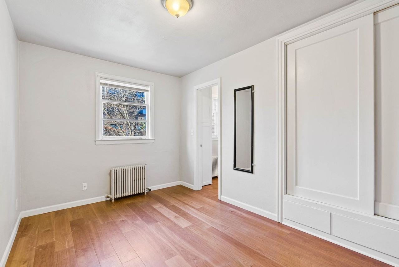 The Wilshire - Photo 6 of 9