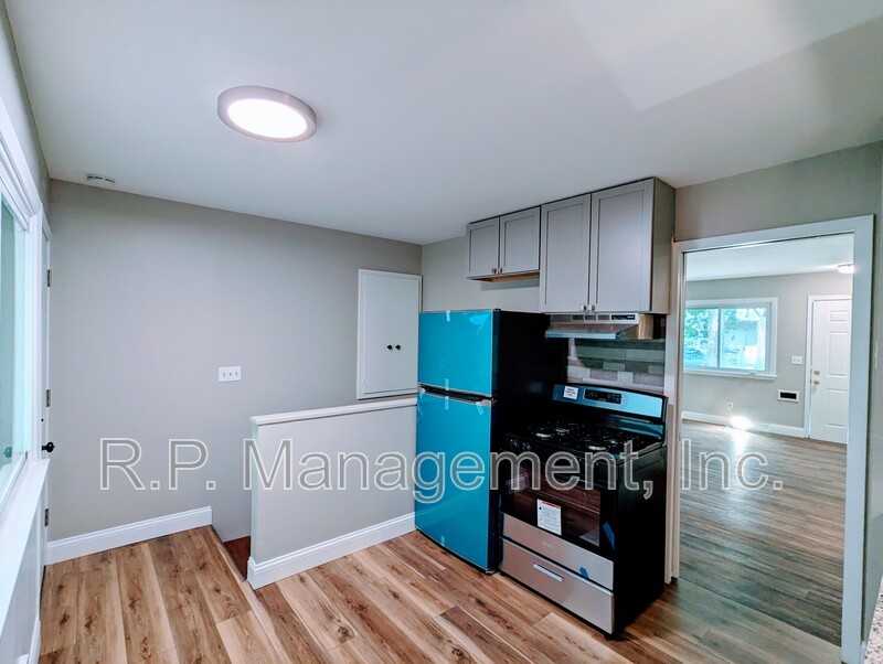 2502 Talmage Ave Se - Photo 6 of 23