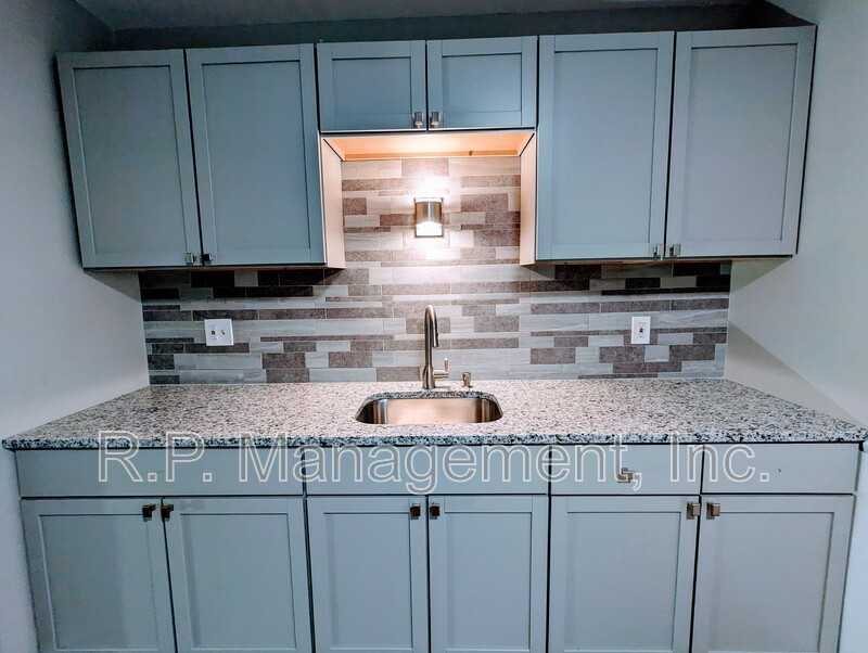2502 Talmage Ave Se - Photo 7 of 23