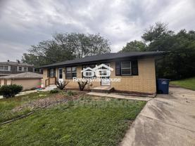 2905 67th St - Photo 1 of 1