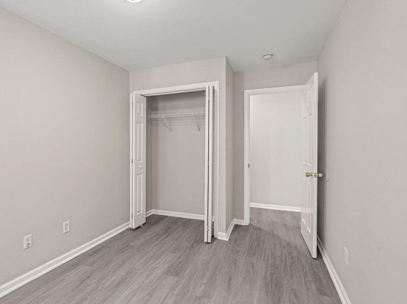 1018 S 52nd St - Photo 6 of 13