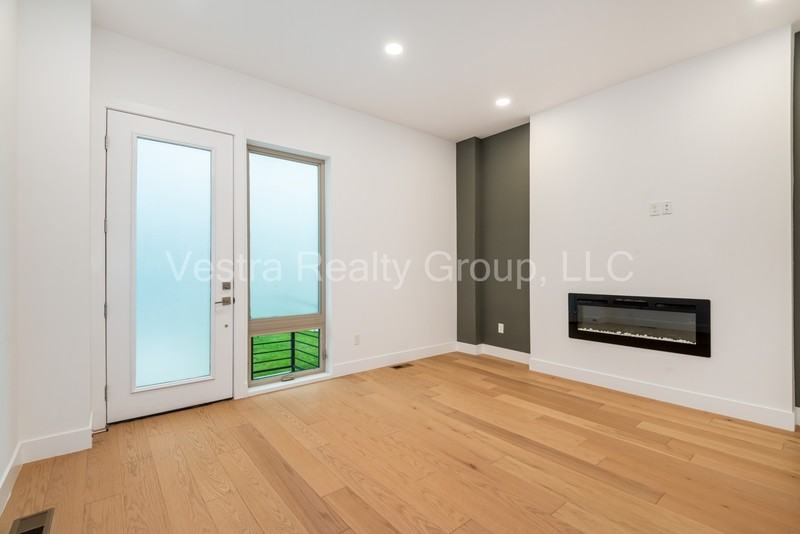 1314 Osceola St - Photo 5 of 29