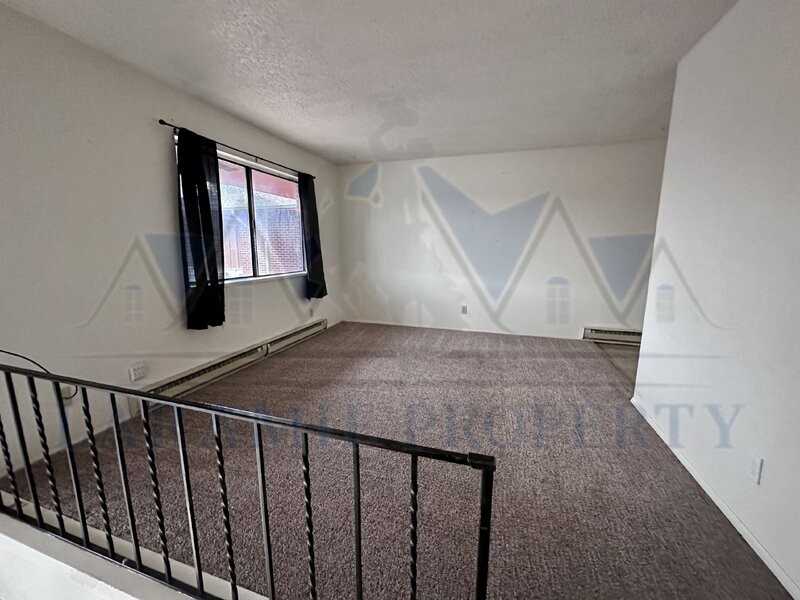 714 Downey St #7 - Photo 3 of 13