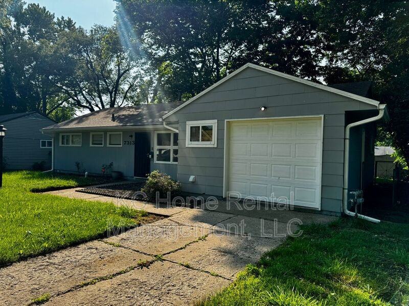 7313 E 109th Ter - Photo 2 of 33