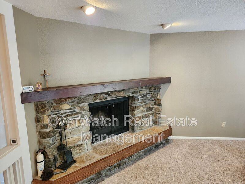 3890 Caravelle Dr - Photo 3 of 47