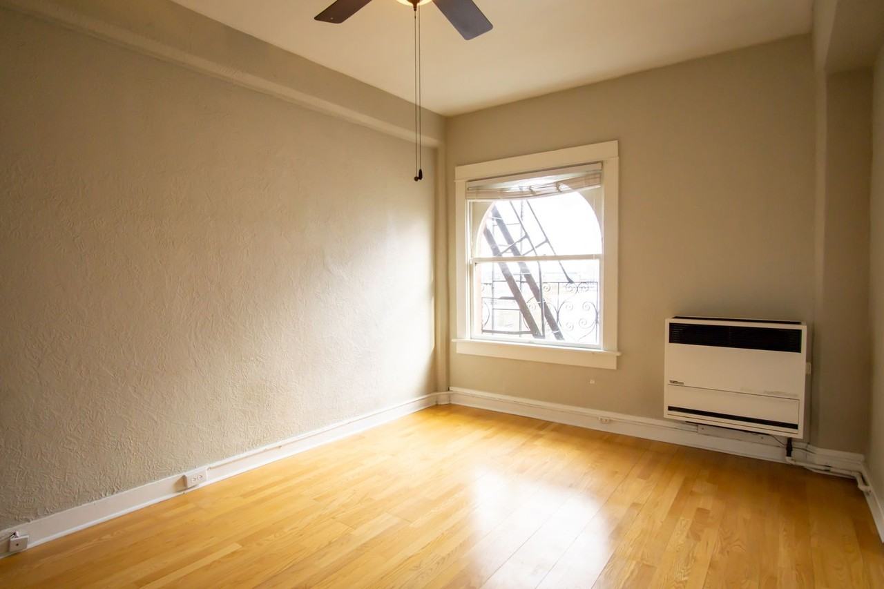 715 Sw King Ave #53 - Photo 3 of 8