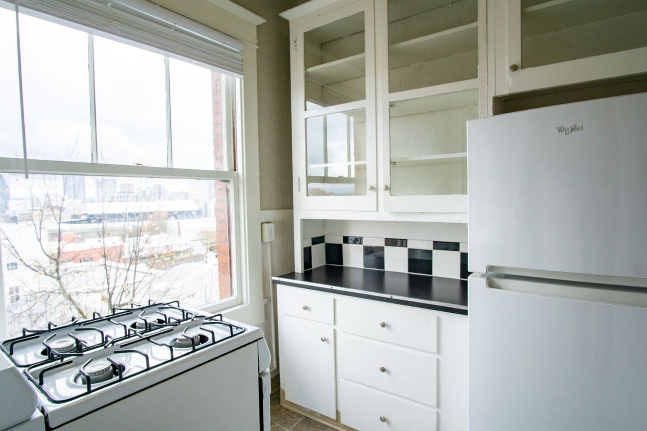 715 Sw King Ave #53 - Photo 5 of 8