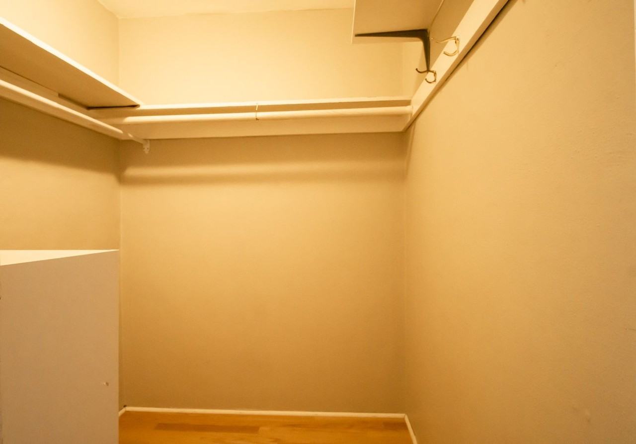 715 Sw King Ave #53 - Photo 7 of 8
