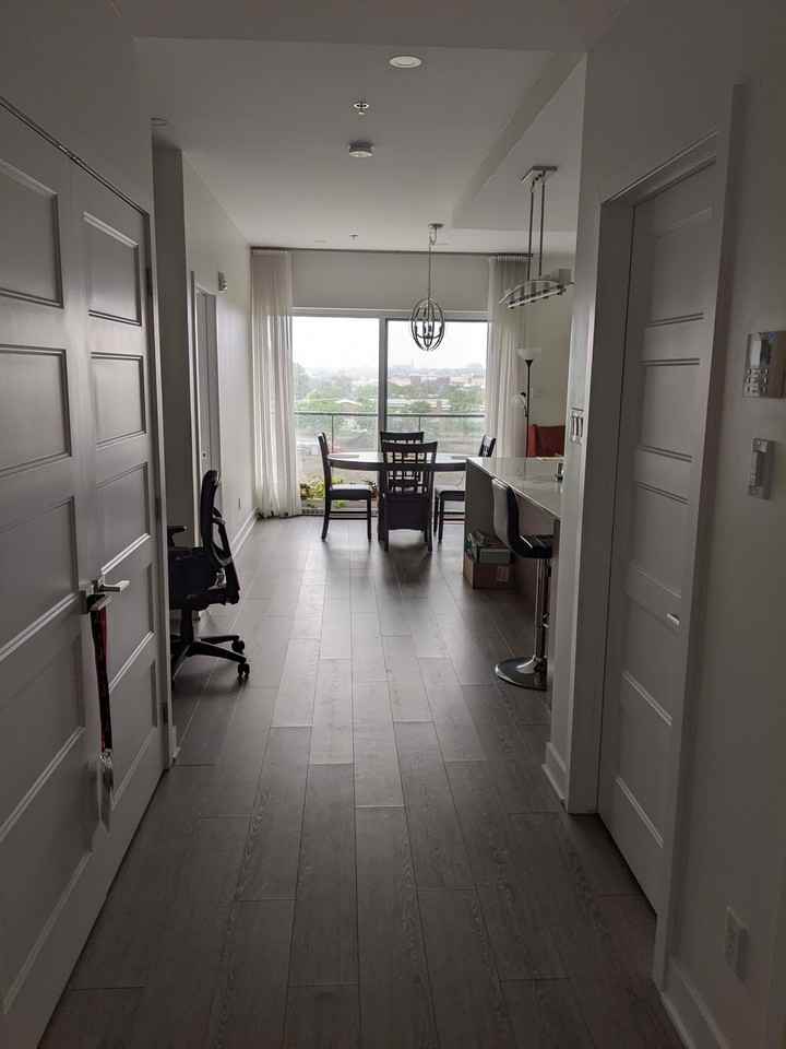 1000 Rue de Port-Royal Est - Photo 2 of 6