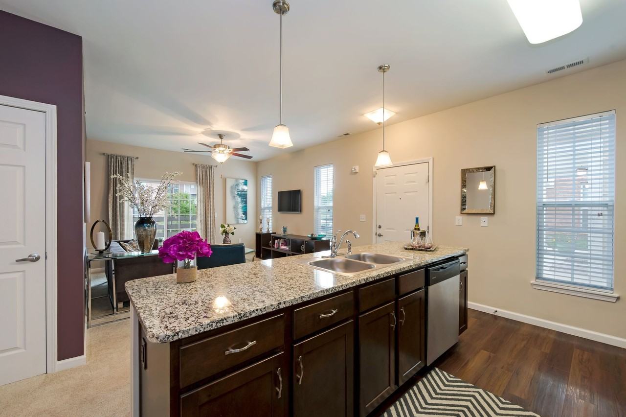 Cumberland Pointe Apartments - Photo 3 of 21