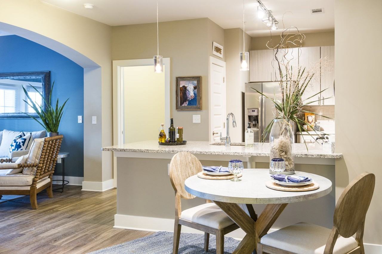 The Heyward Apartments - Photo 5 of 28