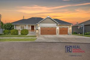featured image of 5215 Kymball Dr