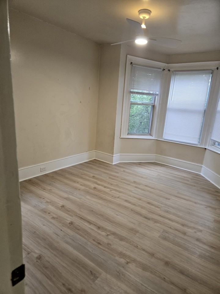 1306 West Hunting Park Avenue - Photo 7 of 13