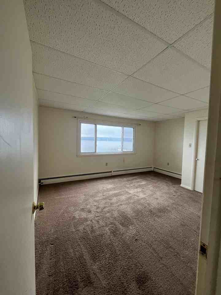 4344 West Summit Street - Photo 3 of 6