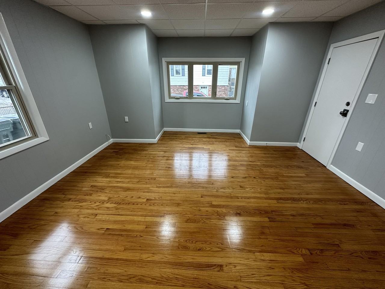 67 Boutwell St - Photo 5 of 13