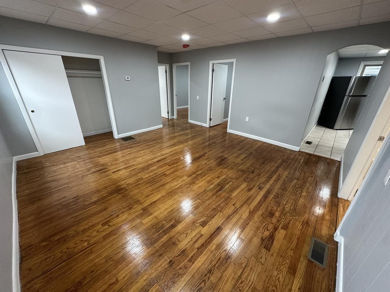 67 Boutwell St - Photo 7 of 13