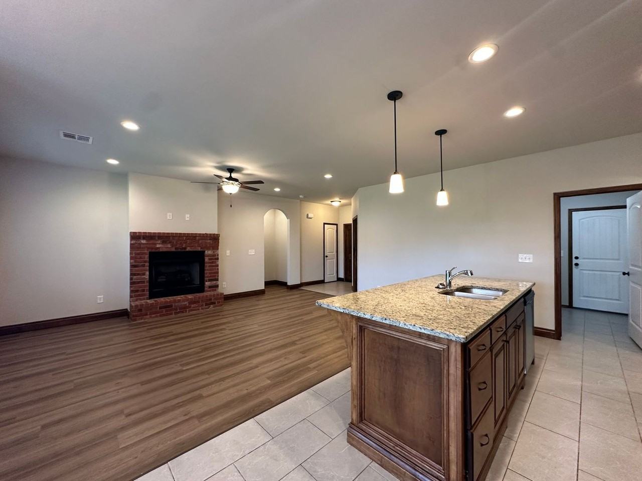 11008 Sw 36th St - Photo 6 of 50