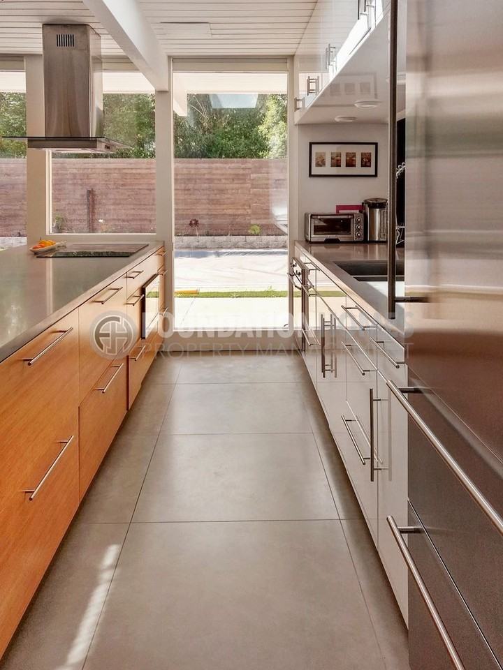 815 Appleberry Dr - Photo 2 of 16