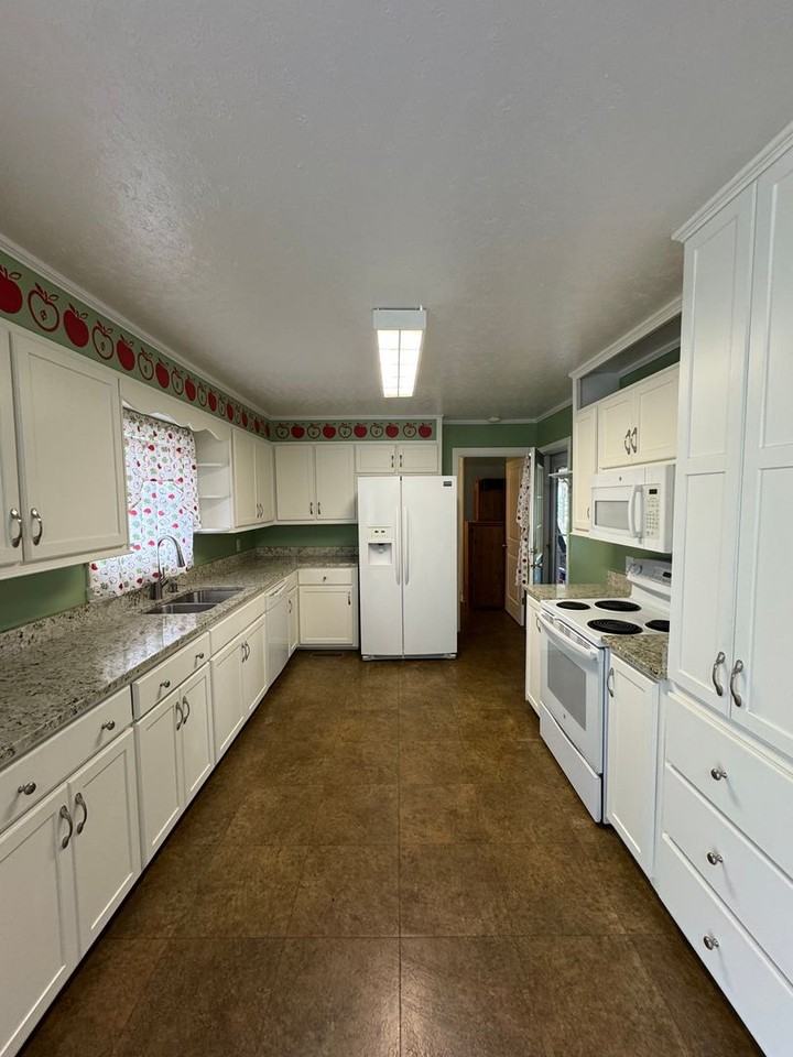 9794 Tennessee Highway 22 - Photo 5 of 11