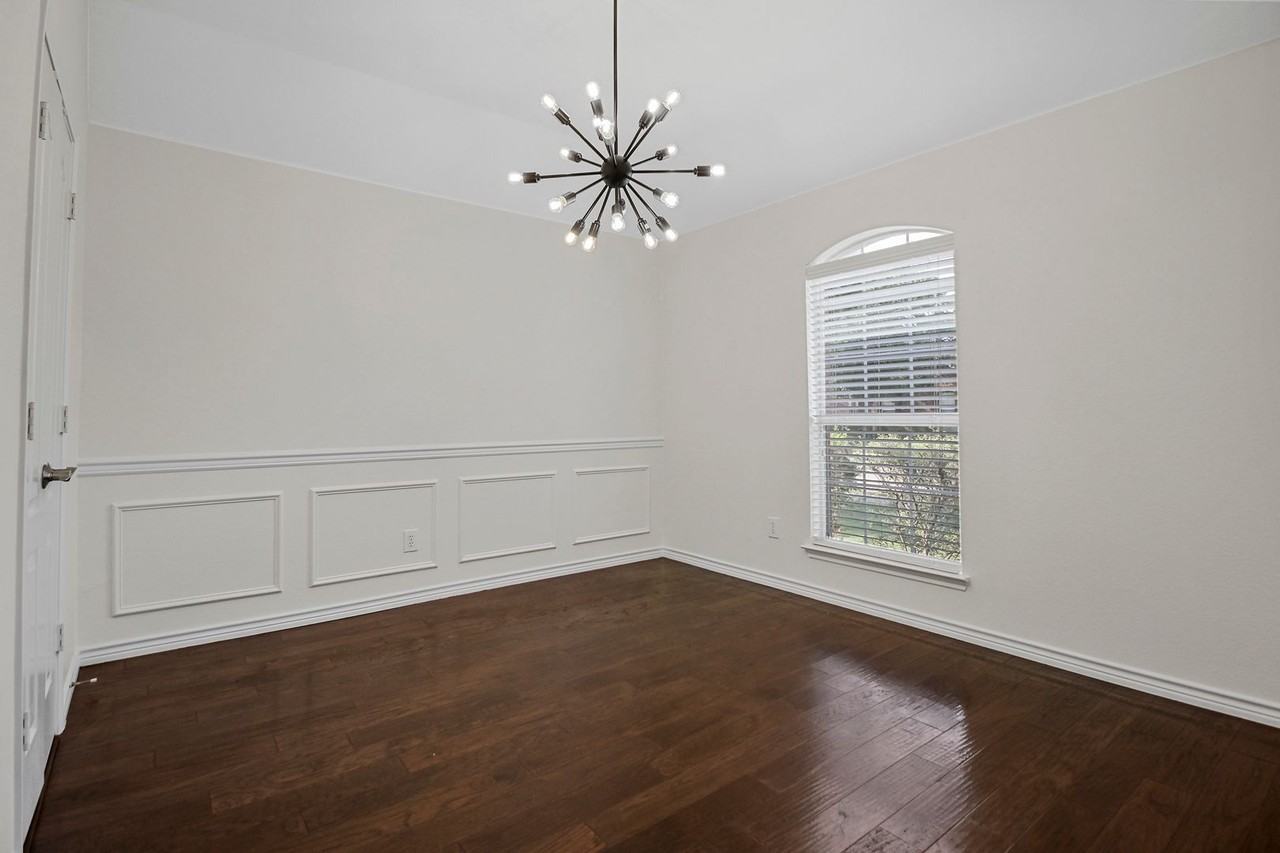 13463 Four Willows Dr - Photo 2 of 20