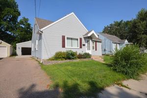 featured image of 415 15th Ave Ne