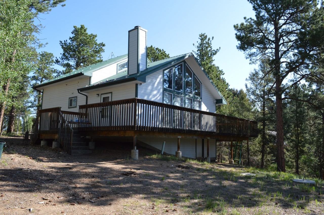 356 Gardenia Rd - Photo 2 of 10