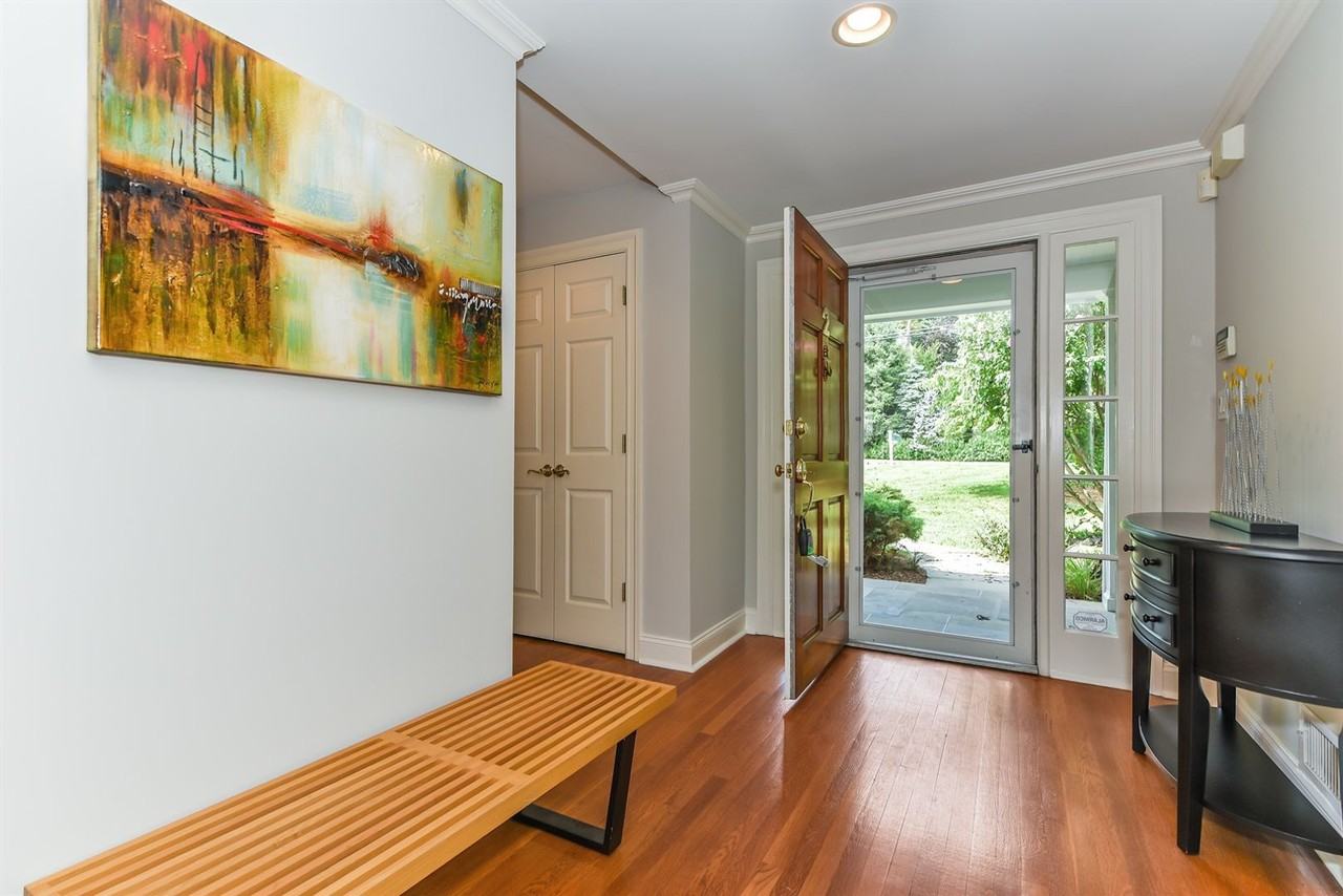 2 Rock Hill Ln - Photo 2 of 18