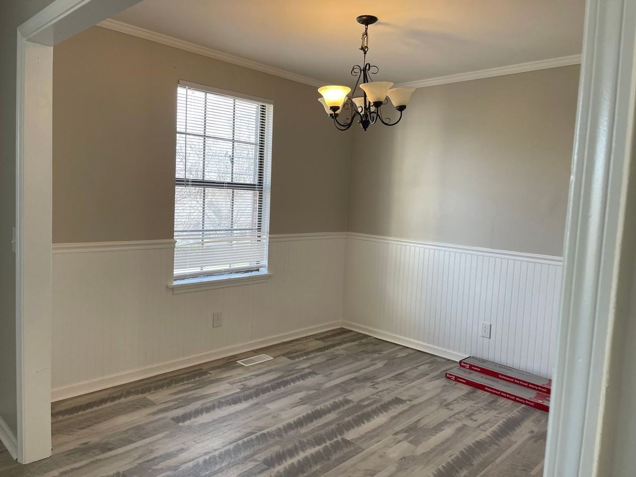 214 Cedarview Dr - Photo 3 of 24