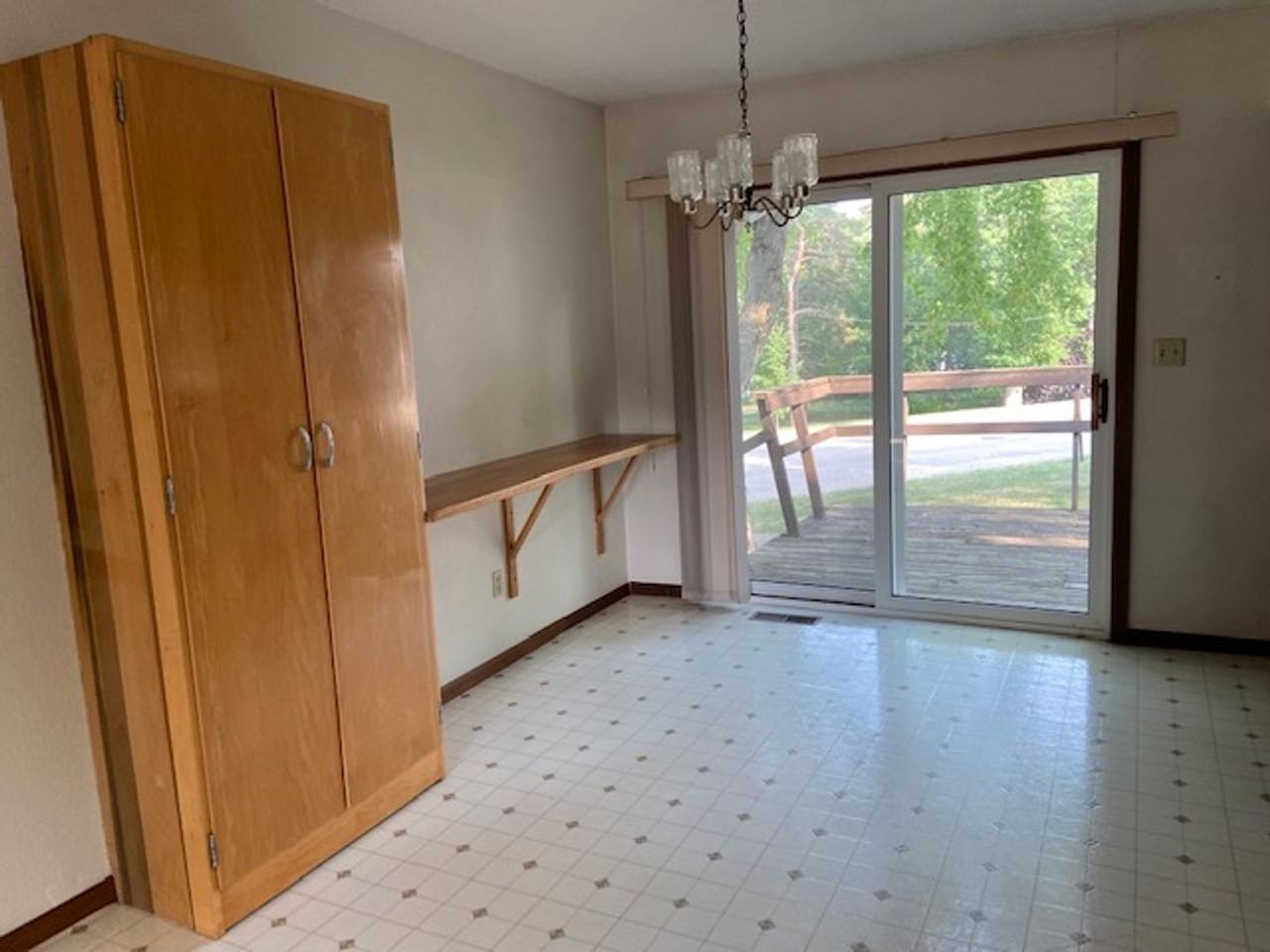 540 E 4th St - Photo 2 of 16