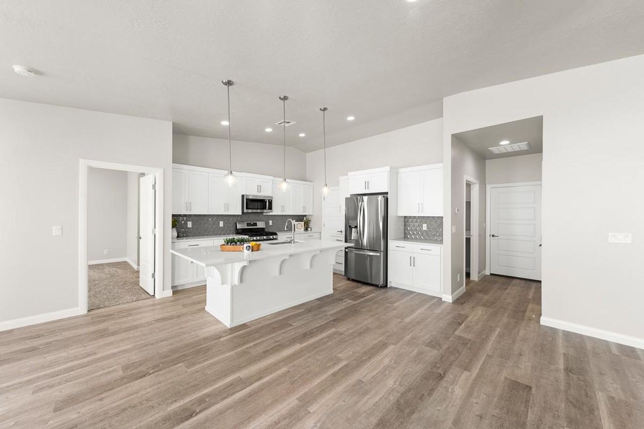 2120 E Yant Flat Dr - Photo 3 of 31