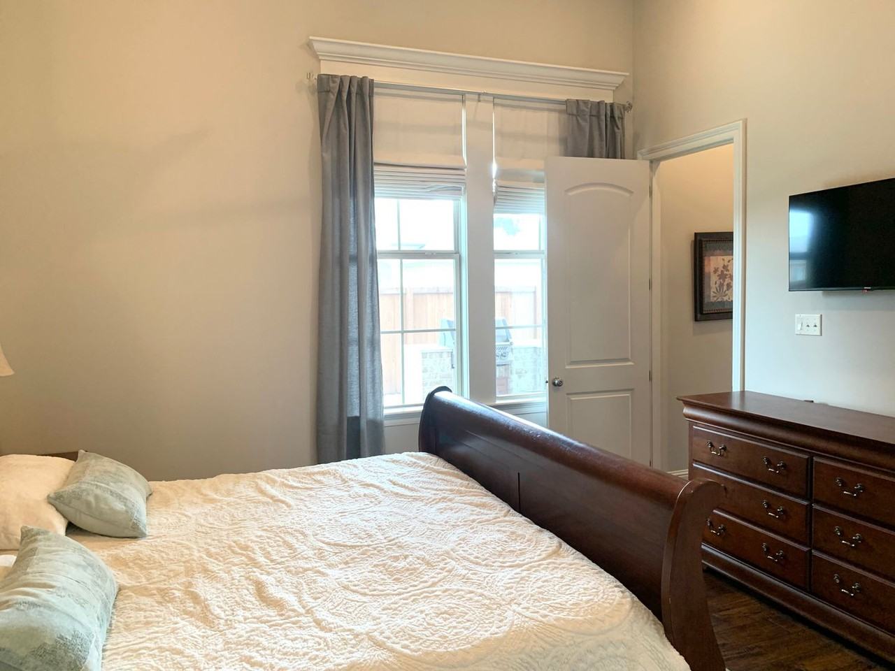 200 Cypress View Dr - Photo 7 of 23