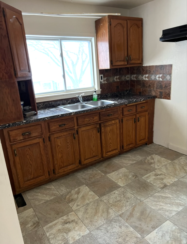 2776 N 58th St - Photo 2 of 15