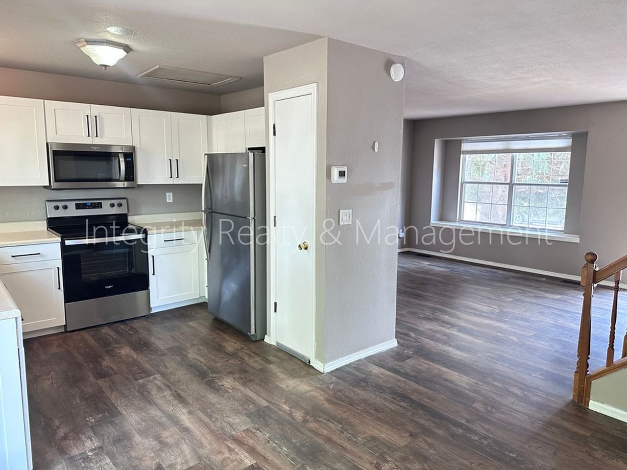 17657 Ponderosa Ave - Photo 4 of 21