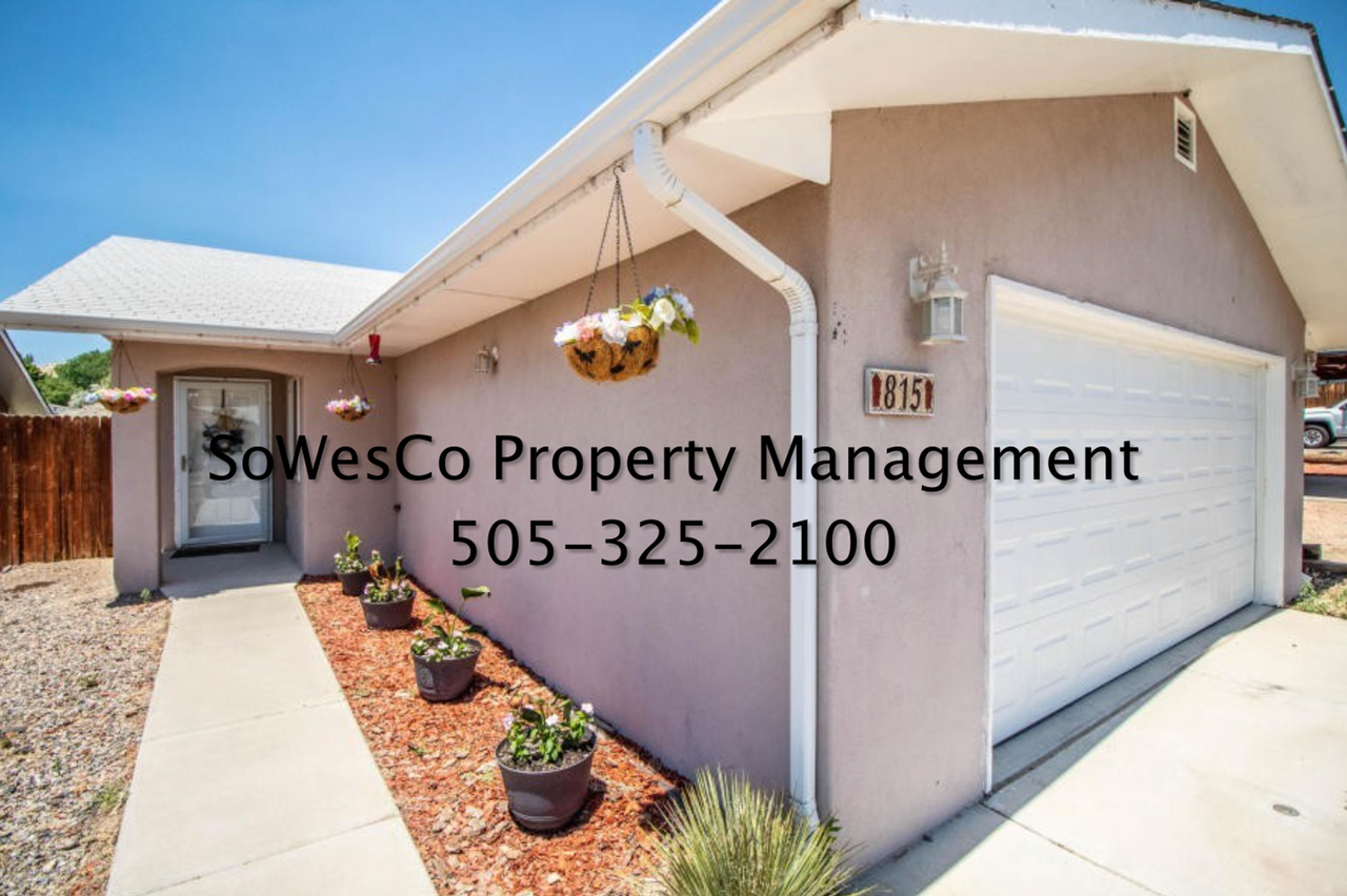 815 N Cholla St - Photo 2 of 14