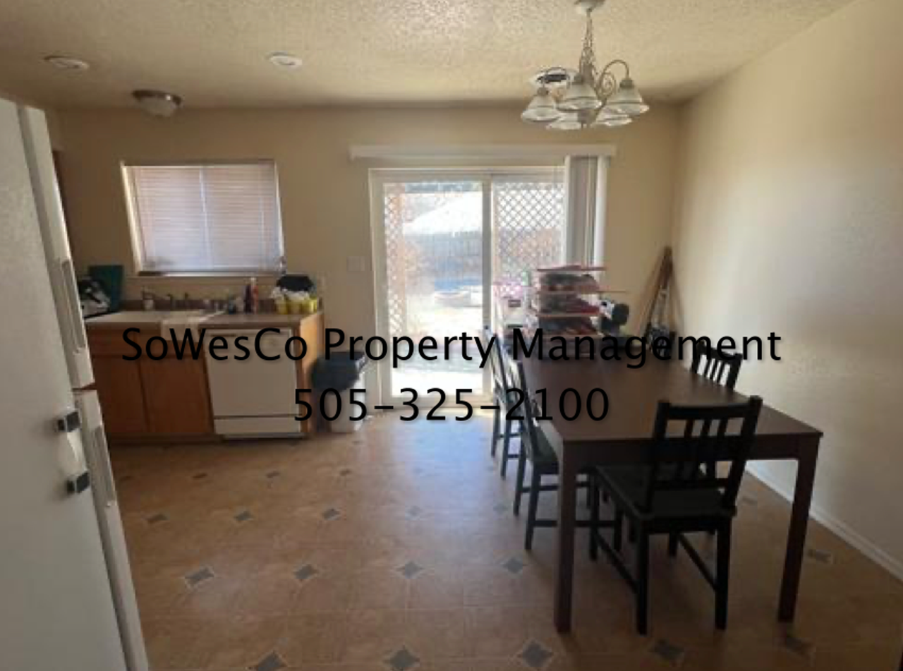 815 N Cholla St - Photo 5 of 14