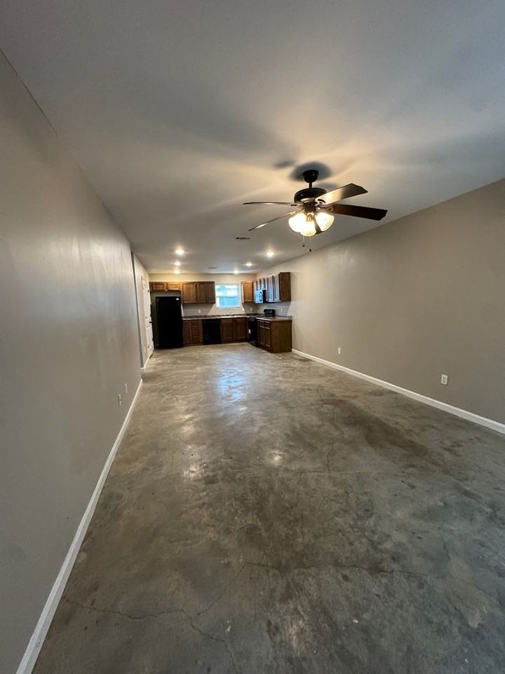 1308 W Monroe Ave #A - Photo 4 of 16