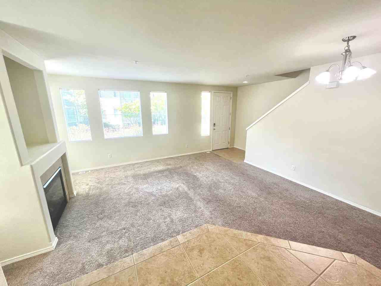 2150 Charles St - Photo 5 of 28