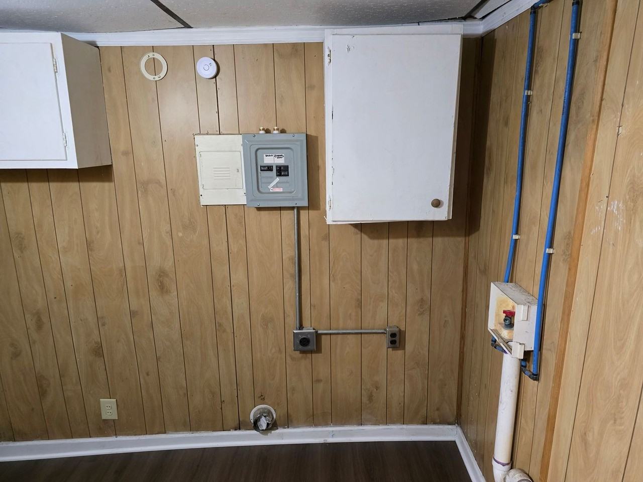 1519 E Washington St - Photo 6 of 7