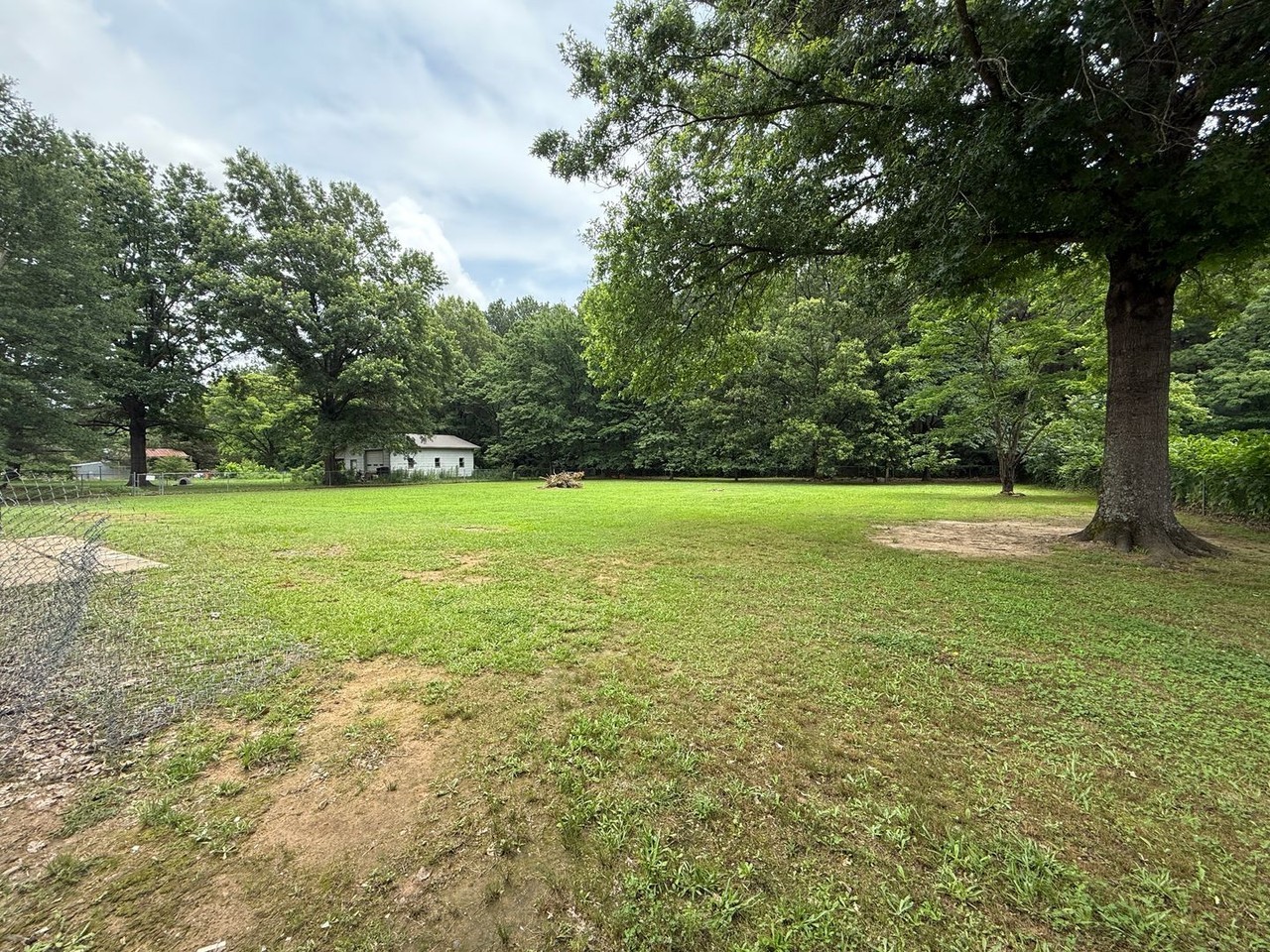 74 Ellis Rd - Photo 2 of 26