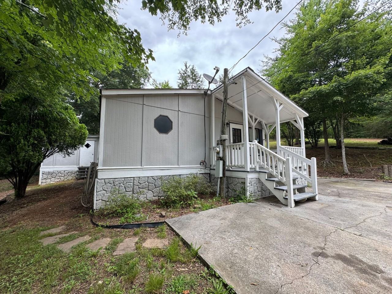 1140 Rome Rd Sw - Photo 2 of 39